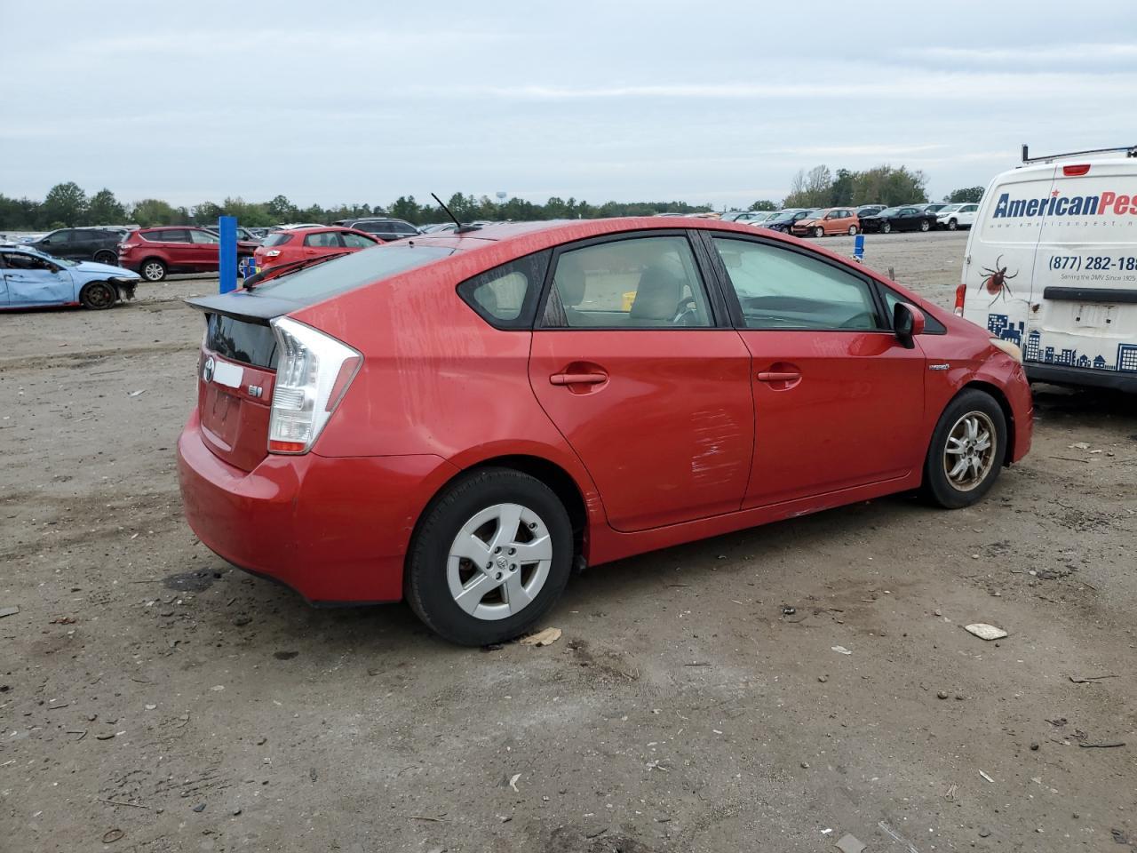 2011 Toyota Prius - Фото 3