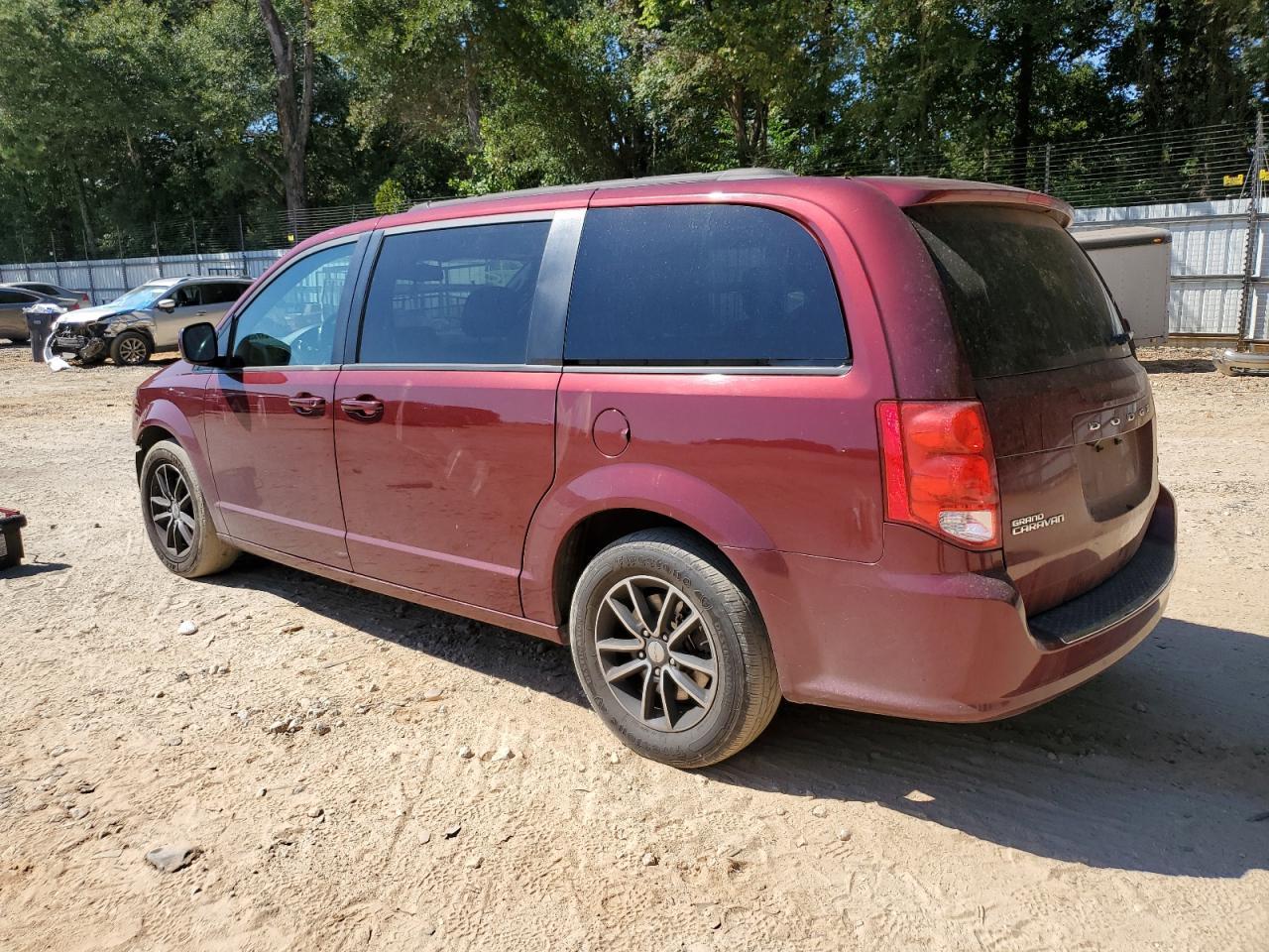 2018 Dodge Grand Caravan Gt - Фото 2