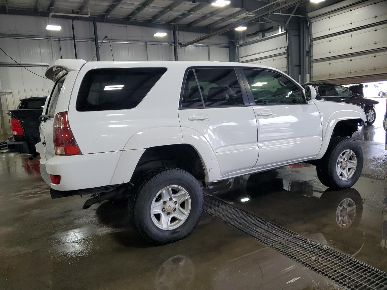2004 Toyota 4Runner Sr5 - Image 3