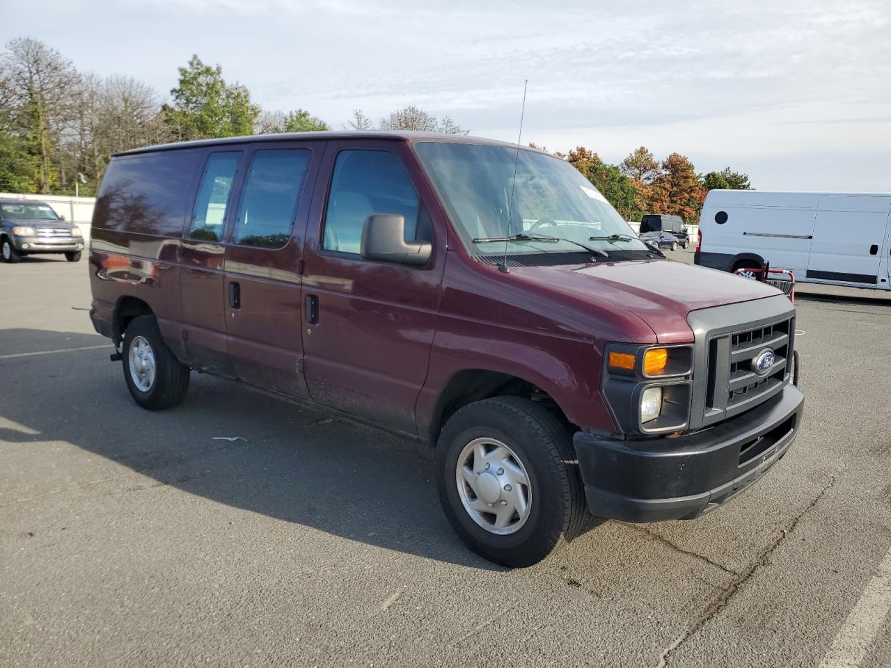 2008 Ford Econoline E250 Van - Image 4