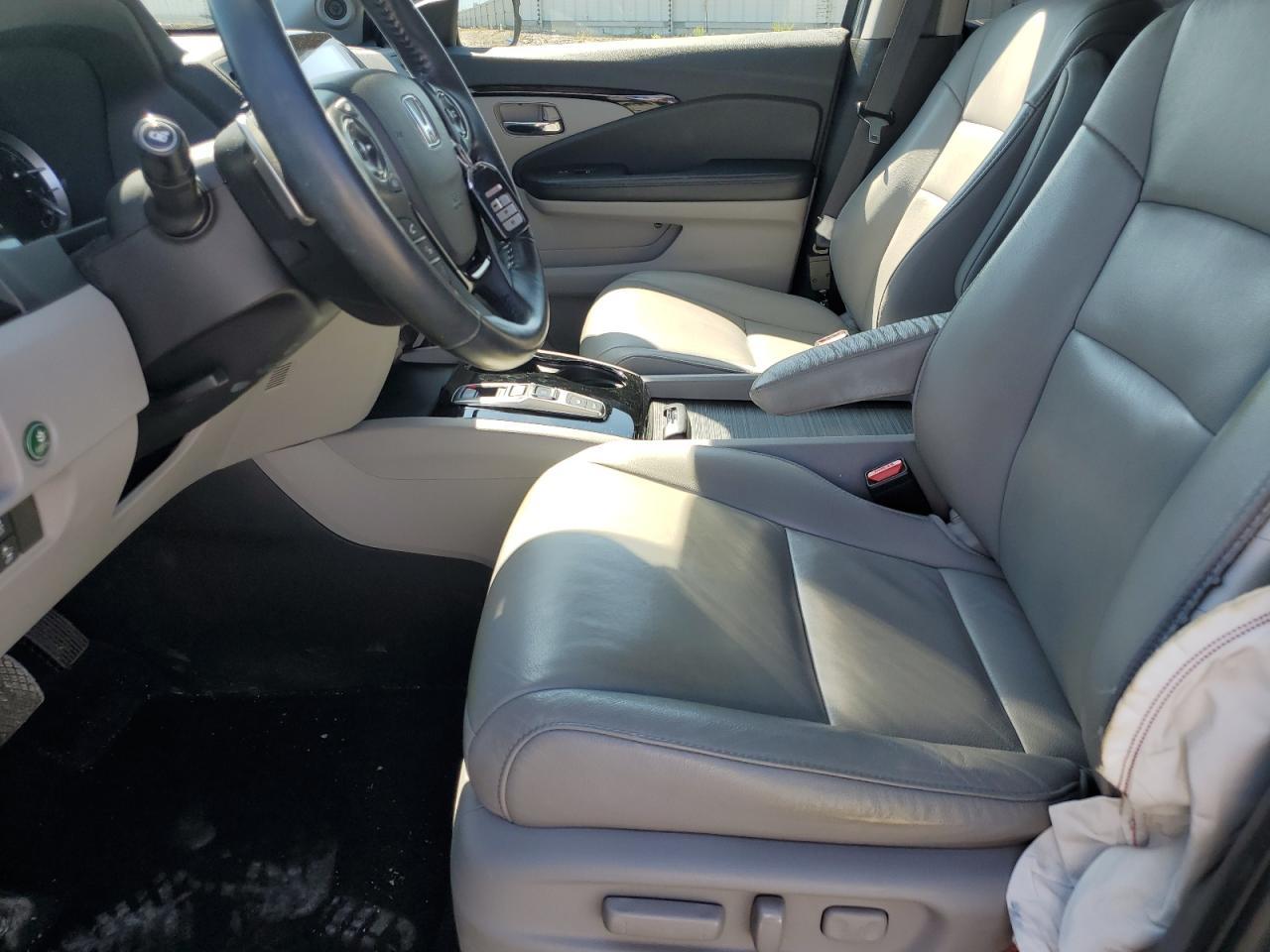 2016 Honda Pilot Touring - Image 7