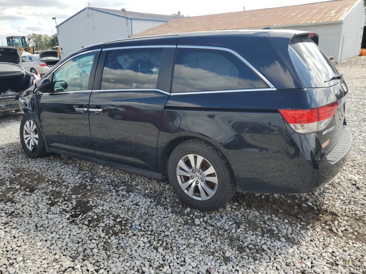 2016 Honda Odyssey Se - Фото 2