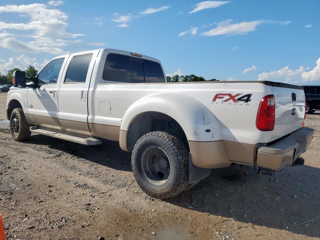 2012 Ford F350 Super Duty - Фото 2