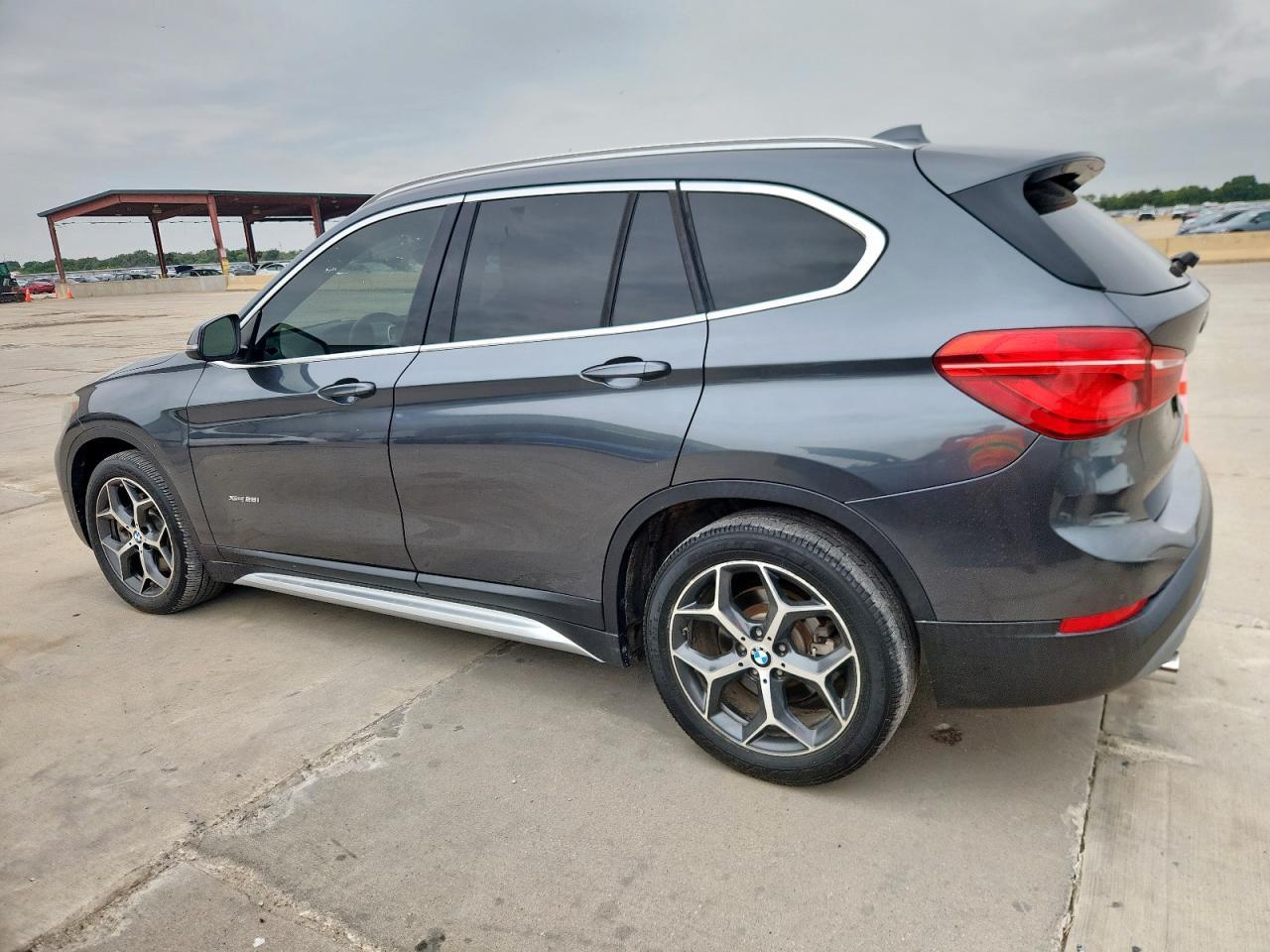 2016 BMW X1 xDrive28I - Фото 2