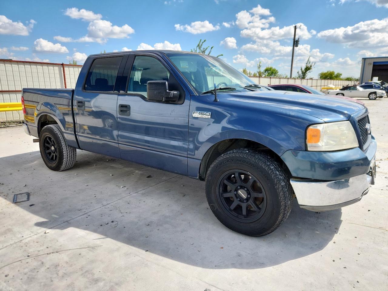 2004 Ford F150 Supercrew - Image 4