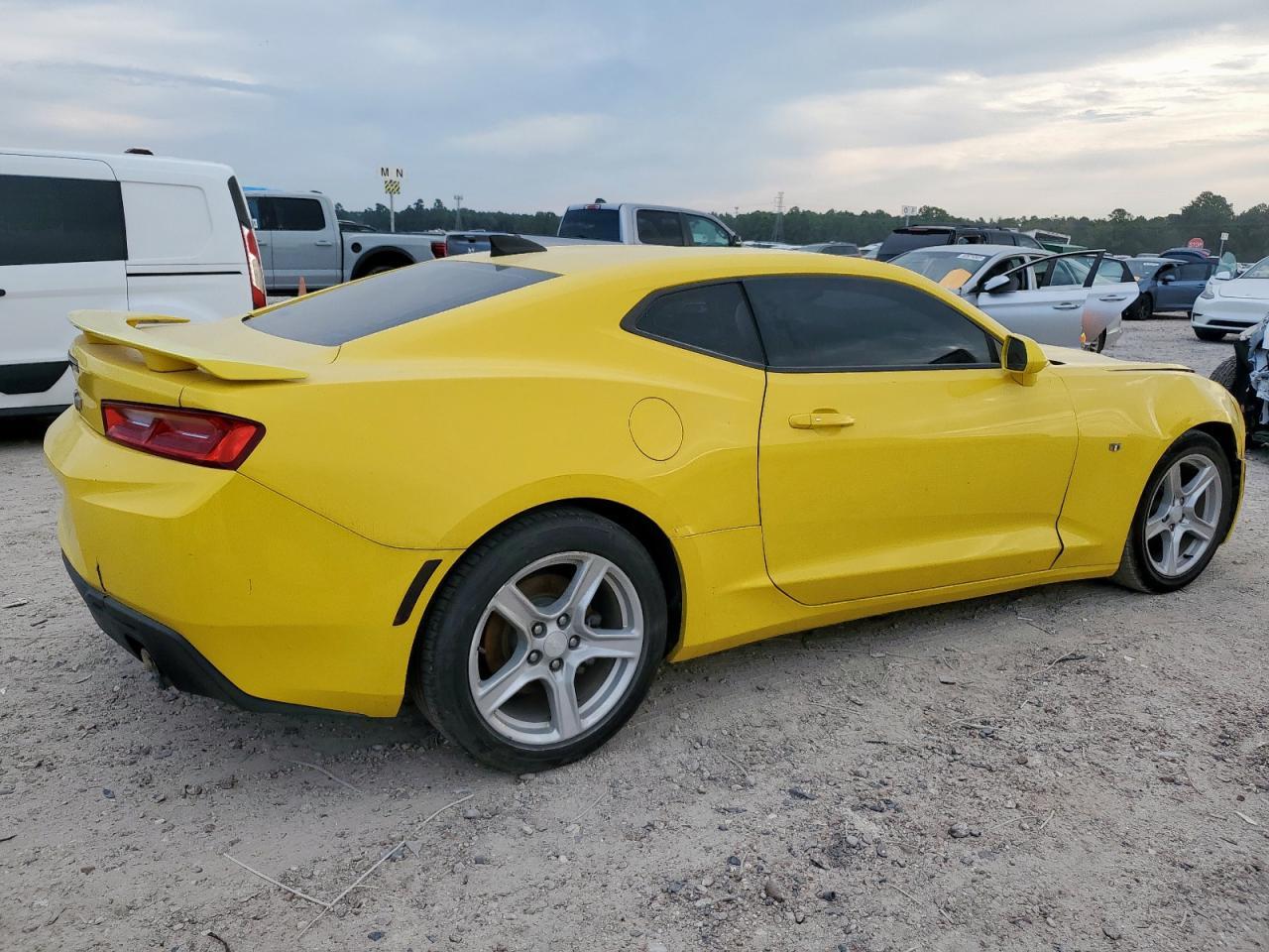 2017 Chevrolet Camaro Lt - Фото 3