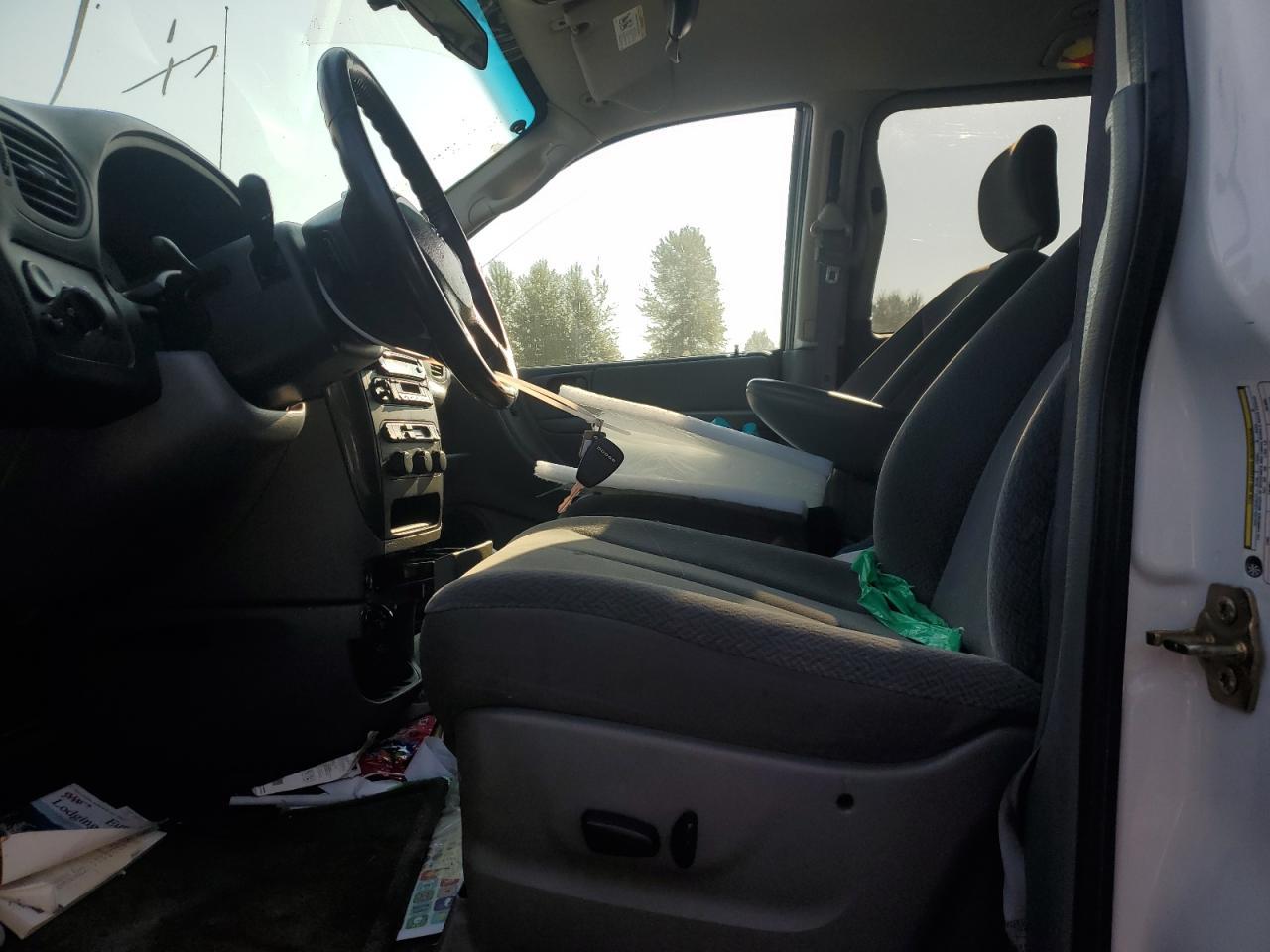 2005 Dodge Grand Caravan Sxt - Image 7