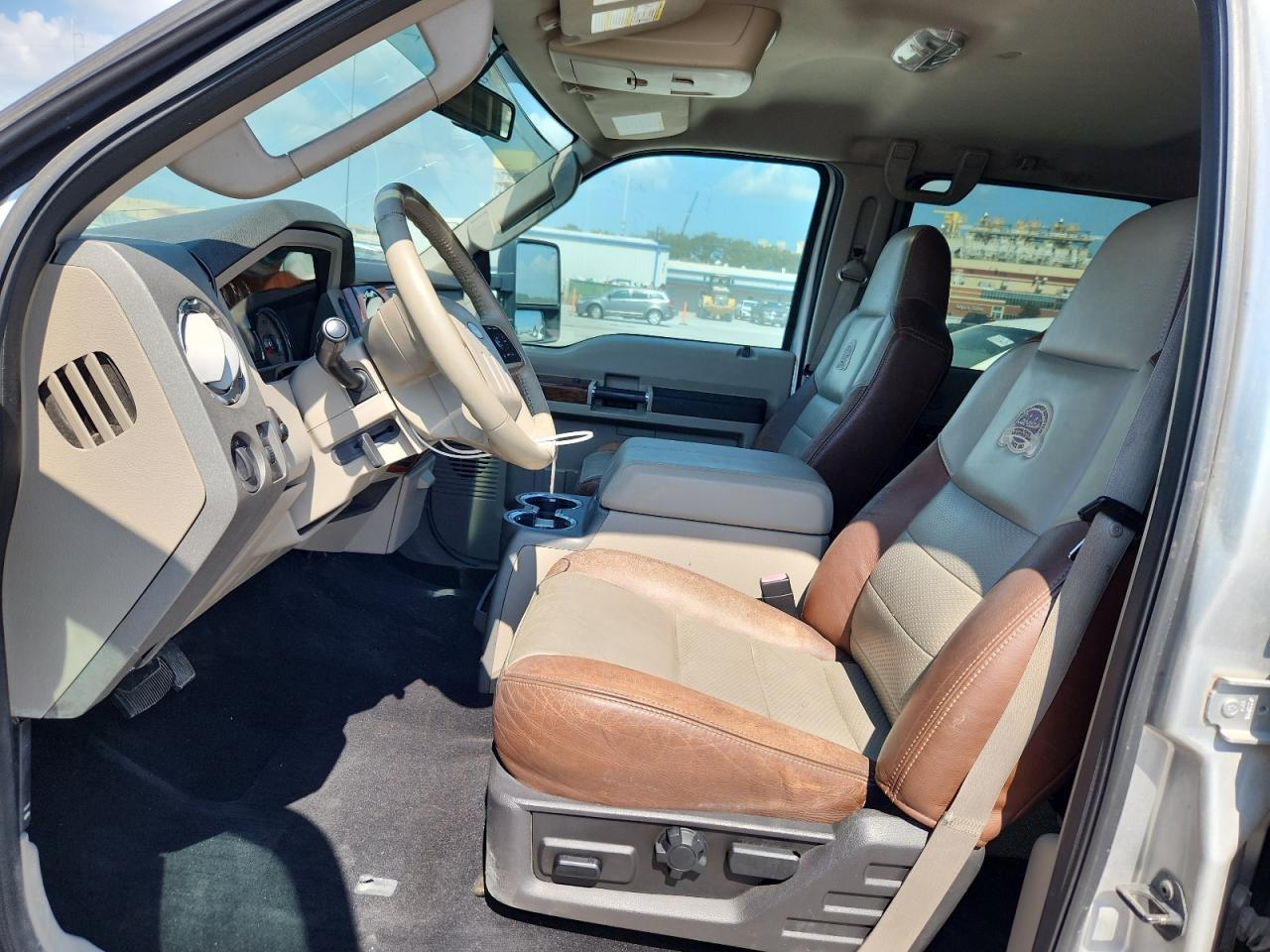 2010 Ford F250 Super Duty - Image 7