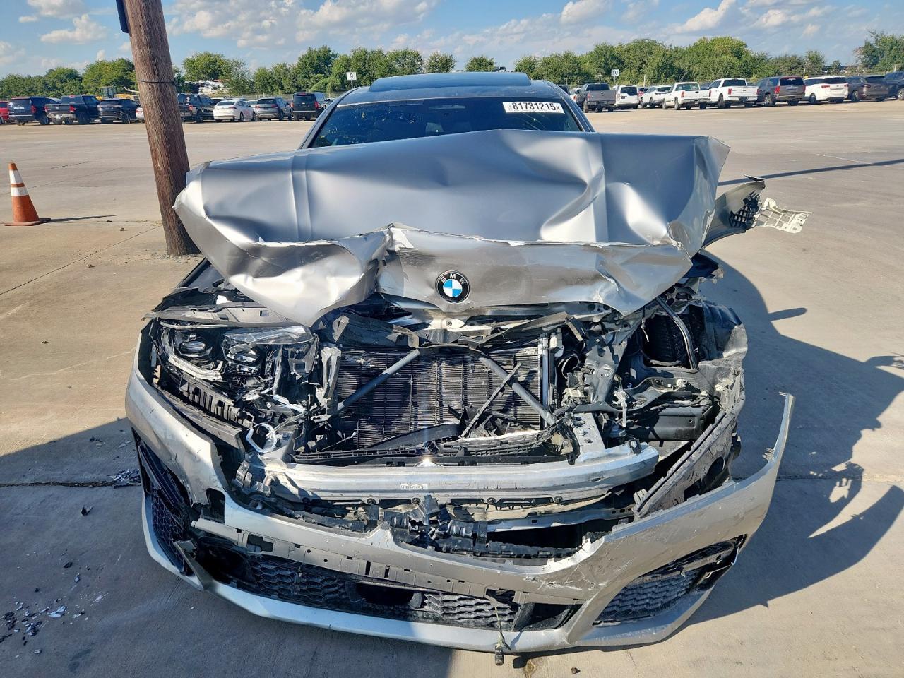 2020 BMW 750 Xi - Image 5