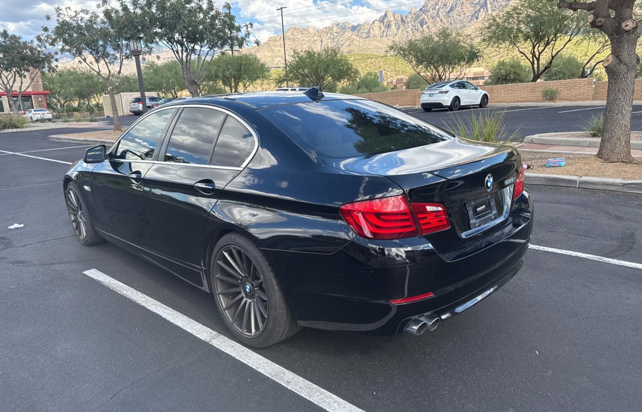 2011 BMW 528 I - Фото 3