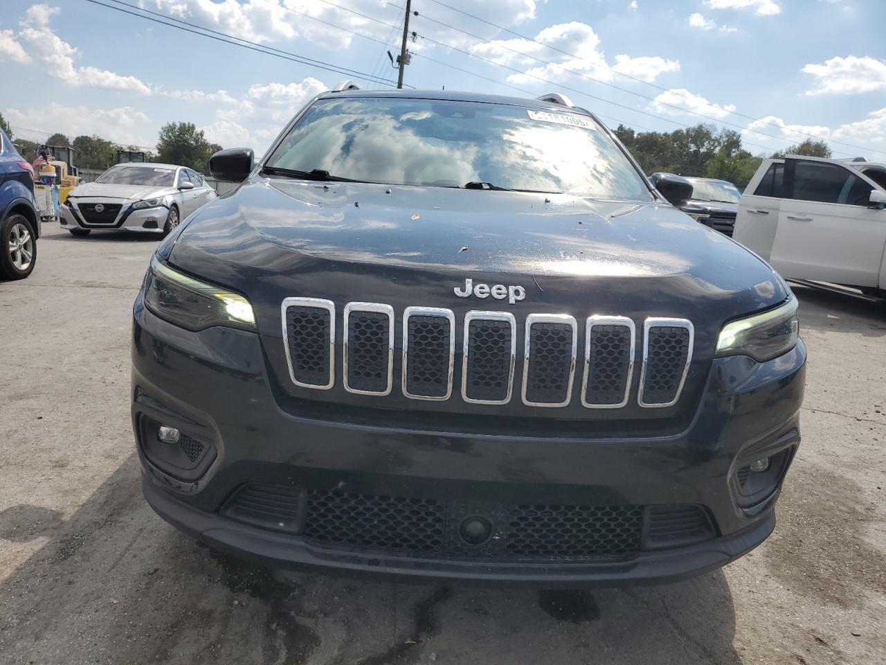 2021 Jeep Cherokee Latitude Lux - Image 5