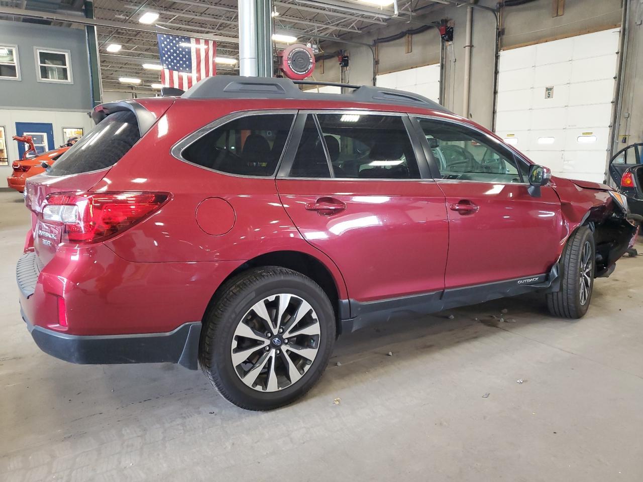 2016 Subaru Outback 3.6R Limited - Image 3