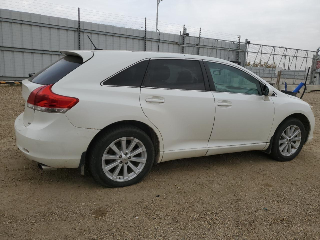 2011 Toyota Venza - Фото 3