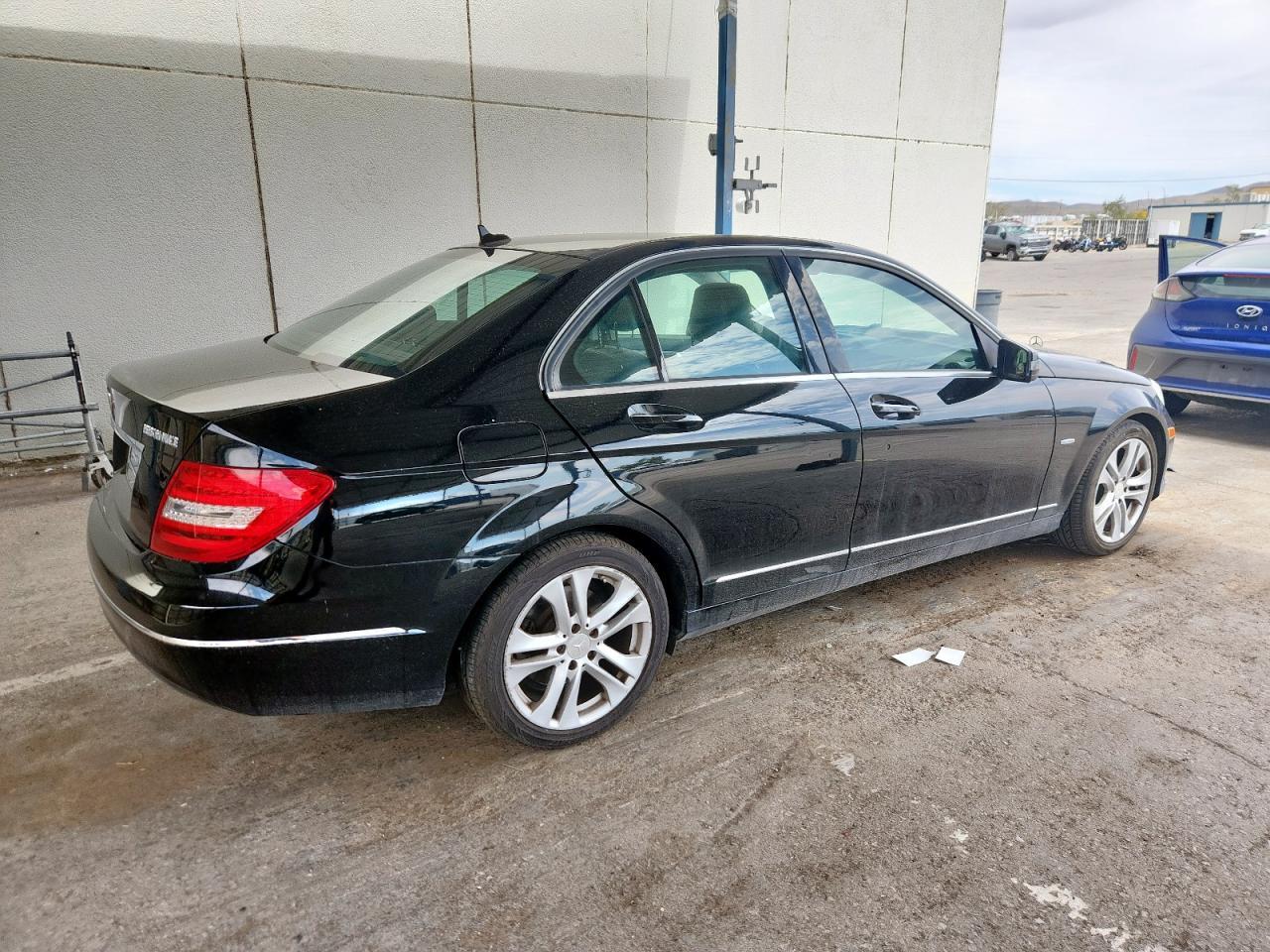 2012 Mercedes-Benz C 250 - Фото 3