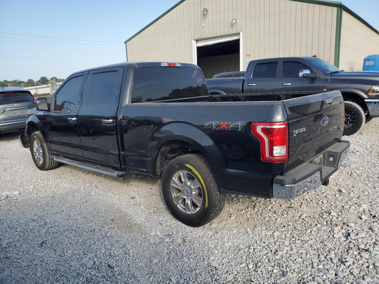 2015 Ford F150 Supercrew - Фото 2