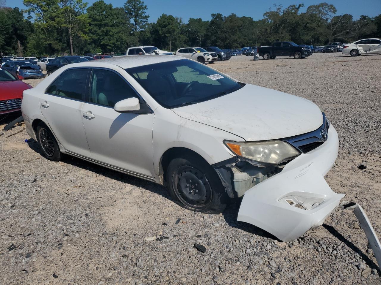 2013 Toyota Camry L - Фото 4
