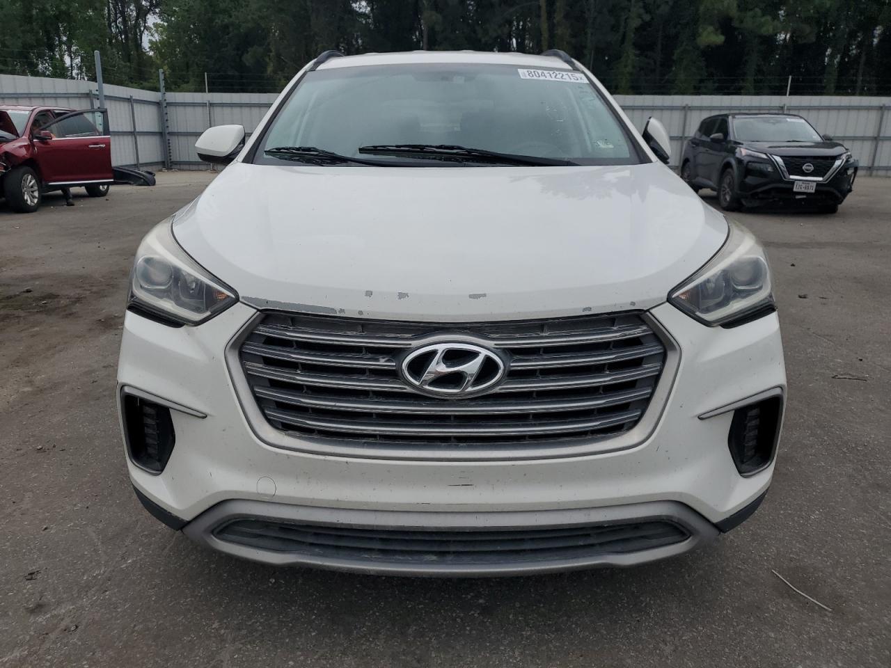 2017 Hyundai Santa Fe Se - Image 5