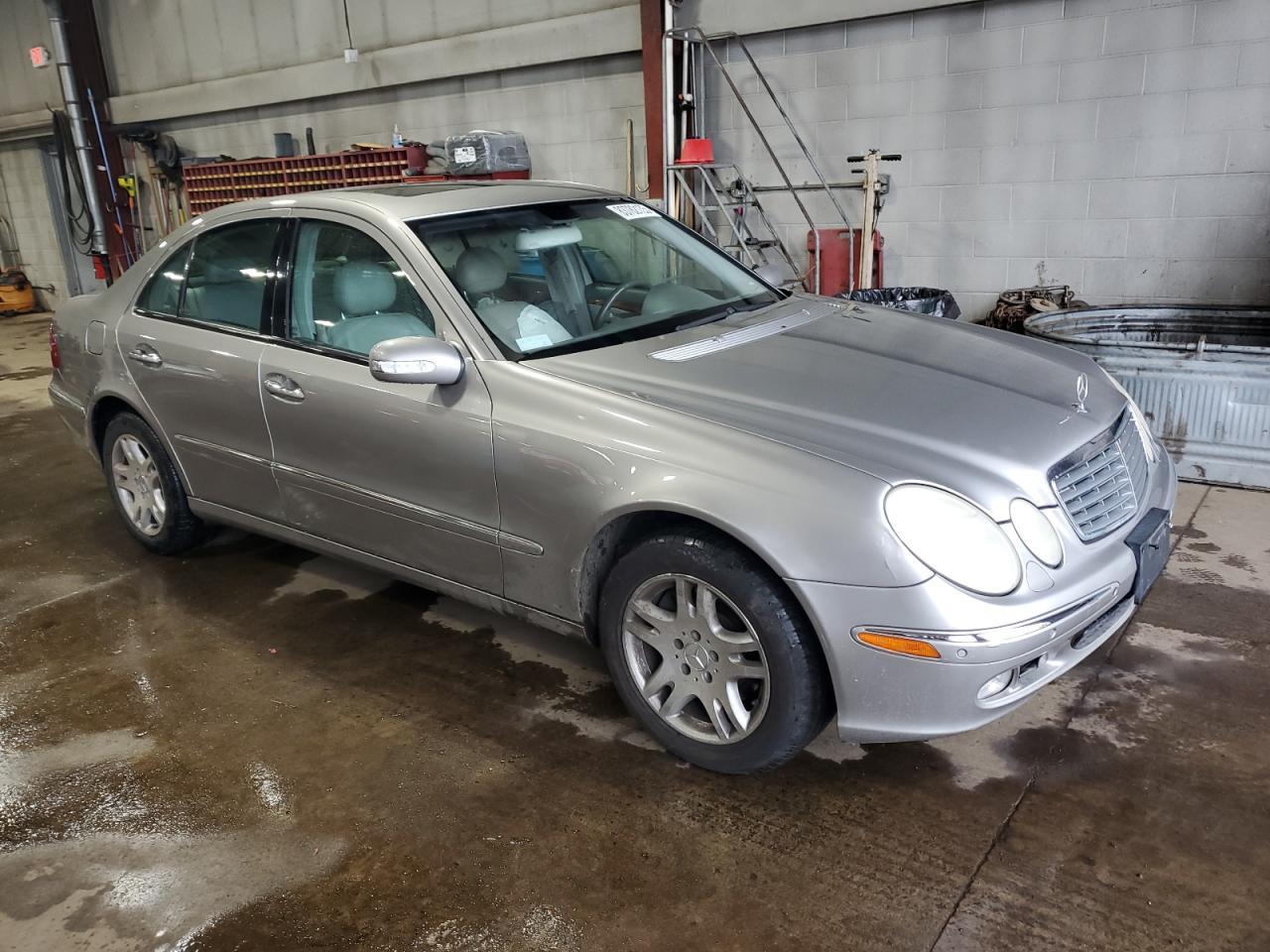 2004 Mercedes-Benz E 320 4Matic - Image 4
