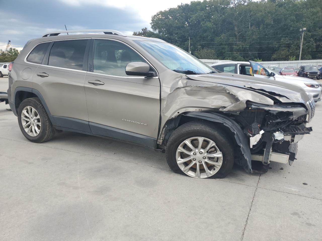 2019 Jeep Cherokee Latitude - Фото 4