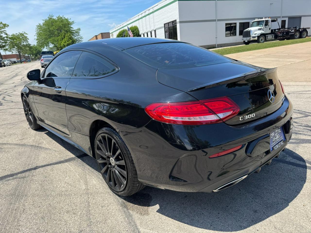 2018 Mercedes-Benz C 300 4Matic - Фото 3