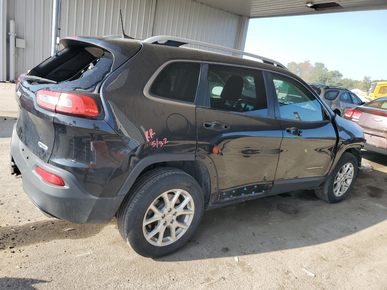 2016 Jeep Cherokee Latitude - Фото 3