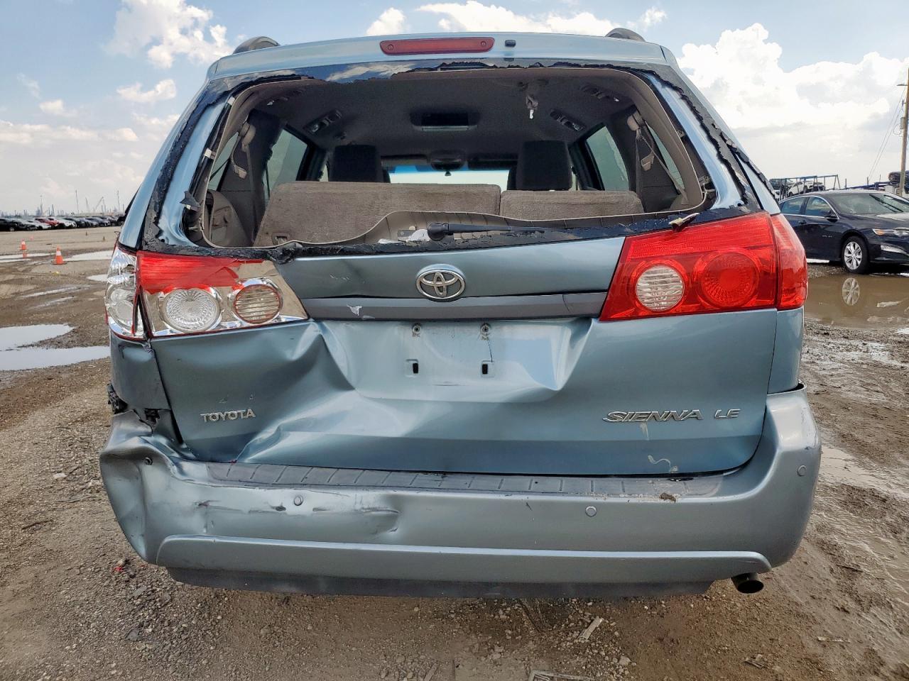 2009 Toyota Sienna Ce - Фото 6