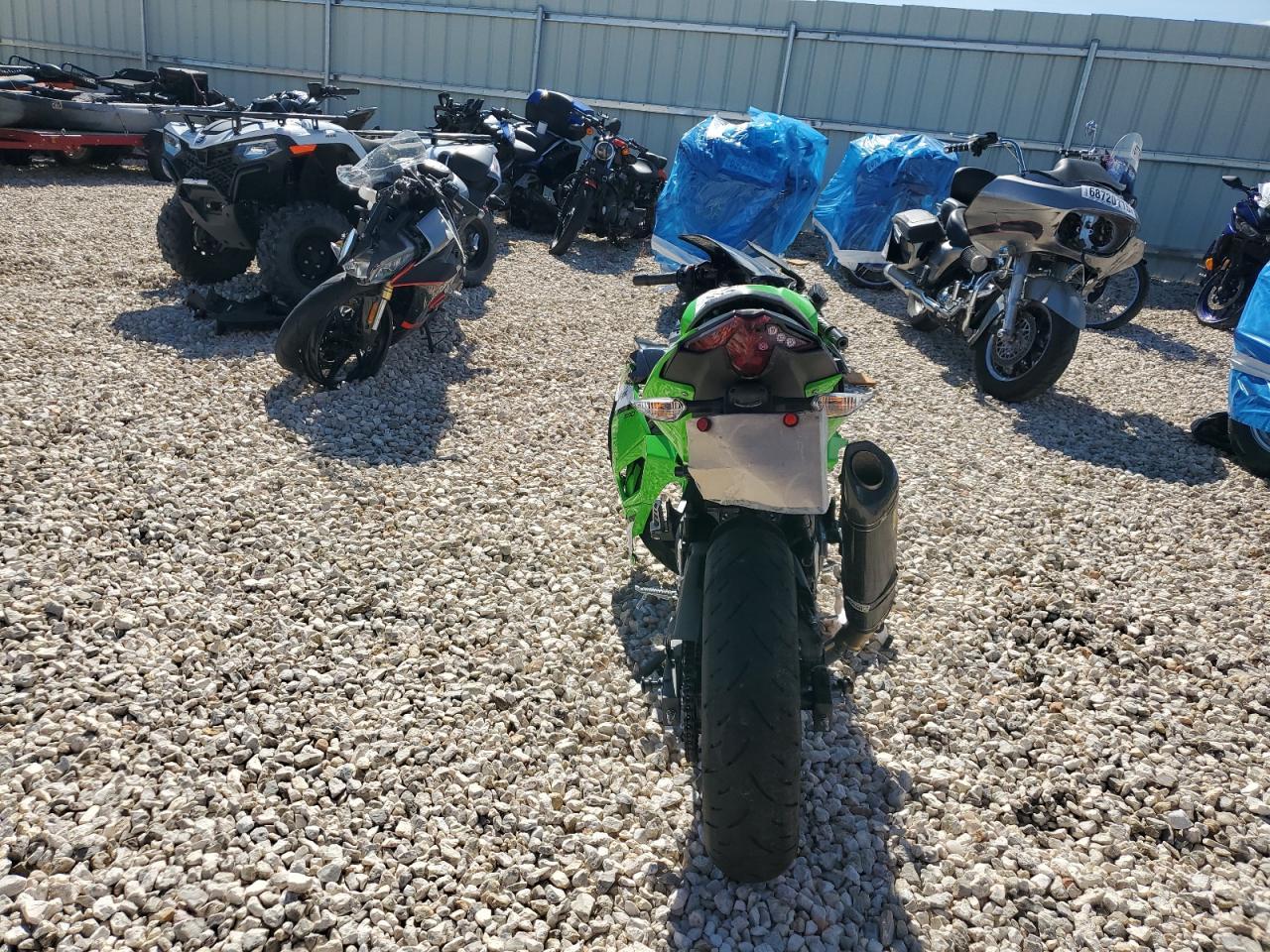 2025 Kawasaki Ex500 H - Фото 4