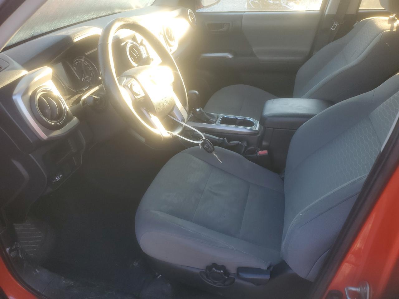 2017 Toyota Tacoma Double Cab - Image 7