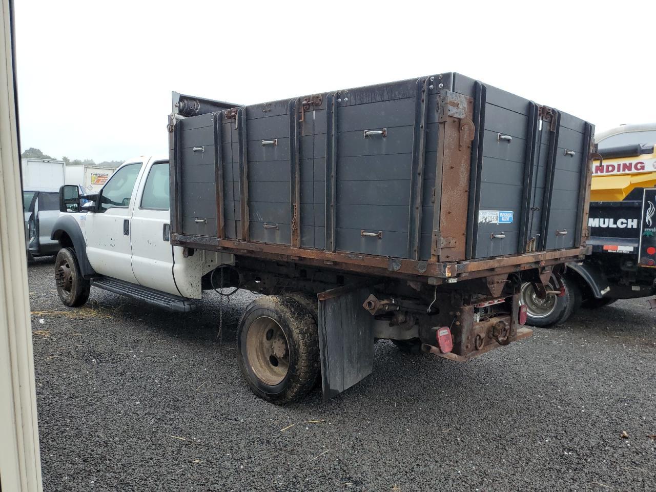 2016 Ford F450 Super Duty - Image 2