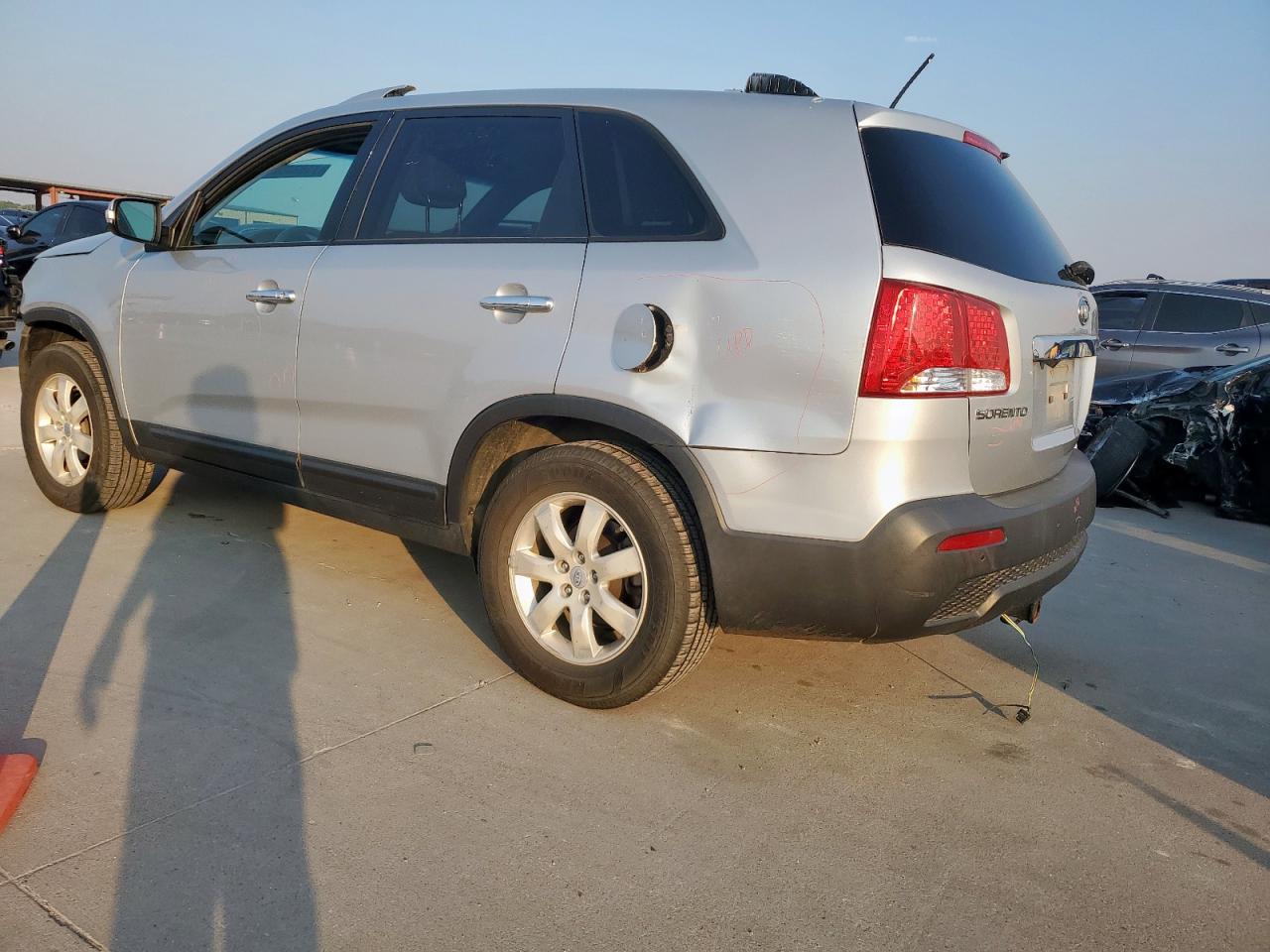 2011 Kia Sorento Base - Image 2