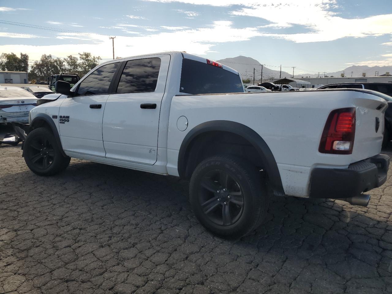 2021 Ram 1500 Classic Slt - Фото 2