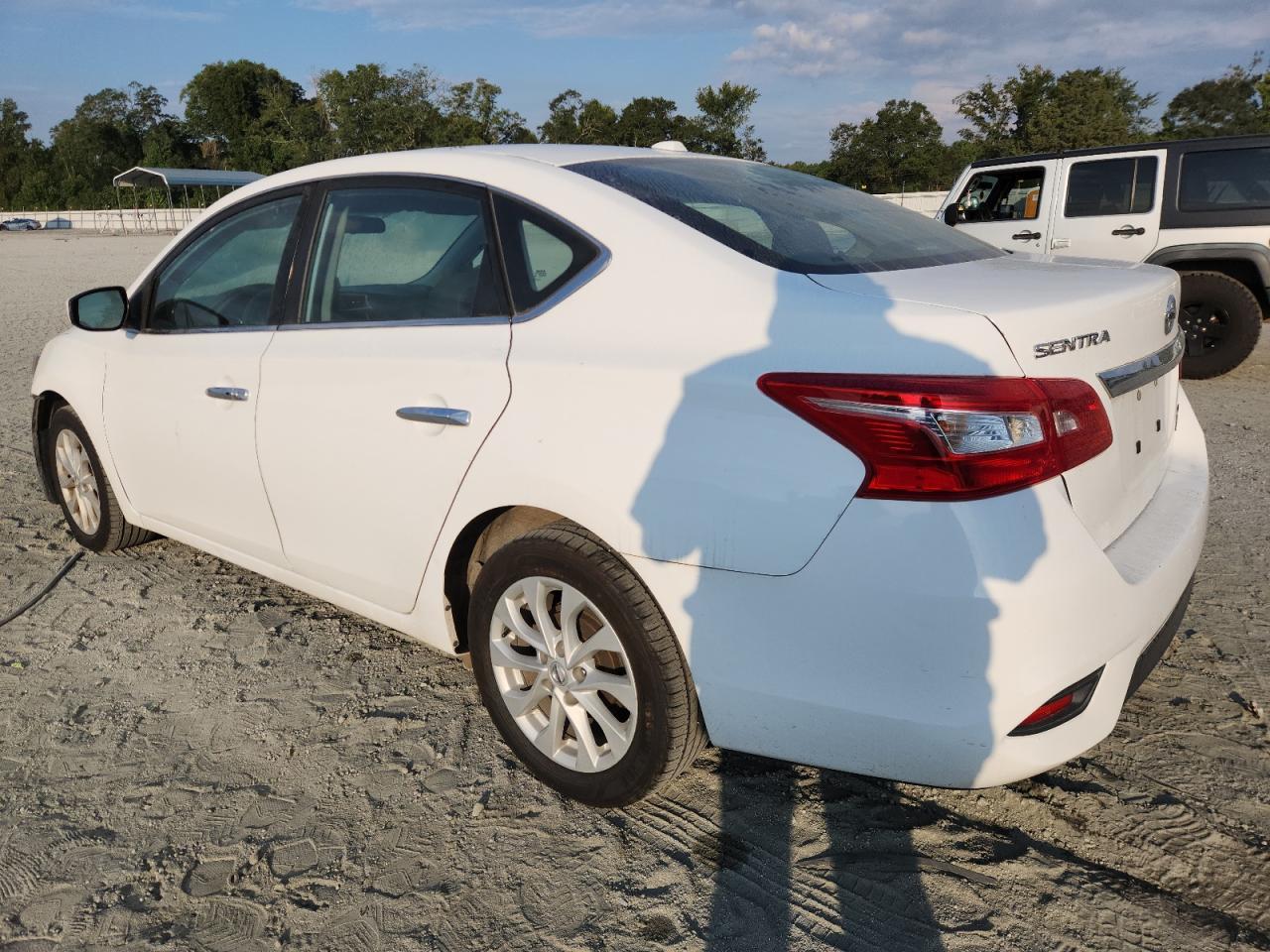 2019 Nissan Sentra S - Фото 2