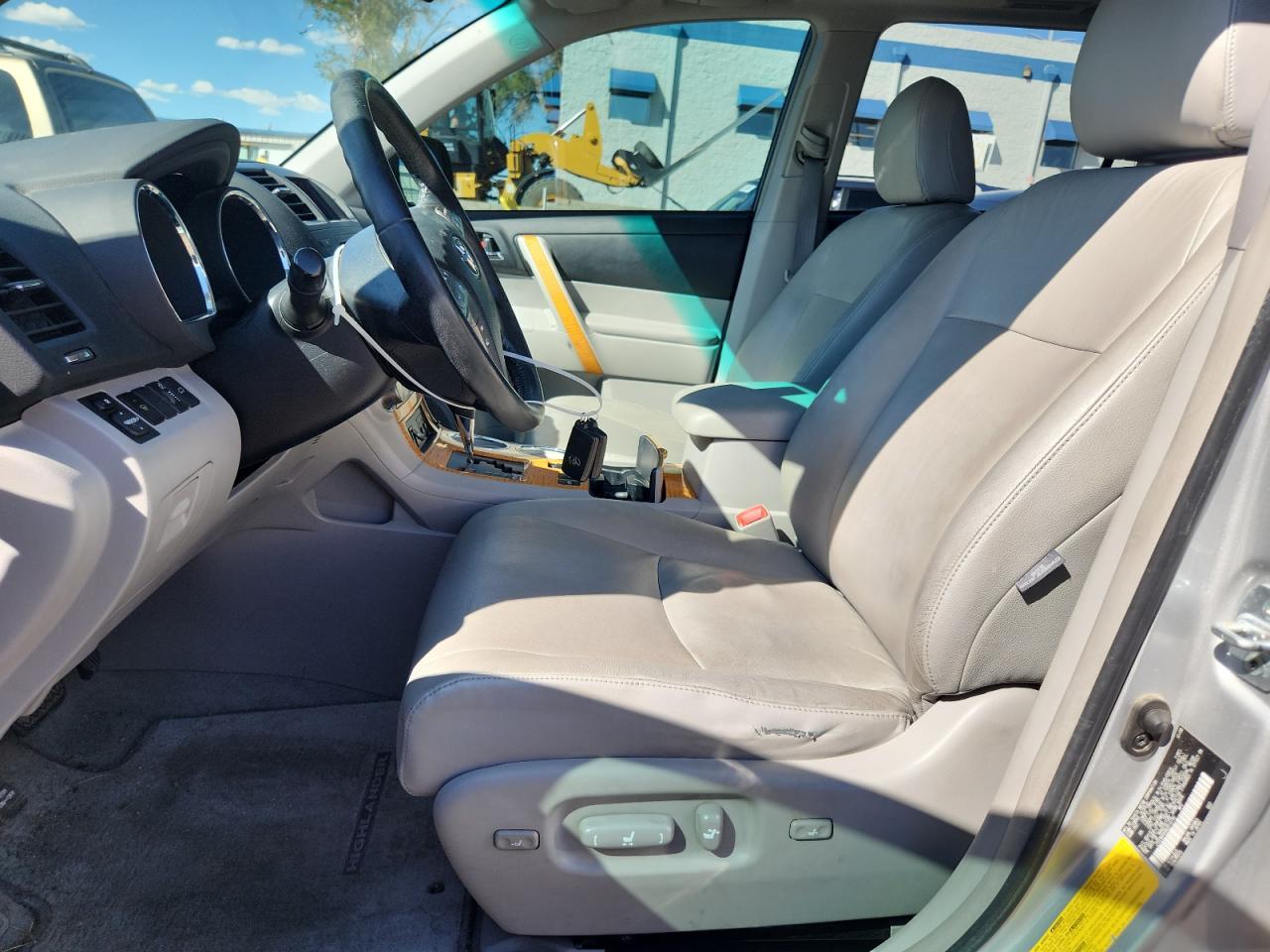 2008 Toyota Highlander Hybrid Limited - Фото 7