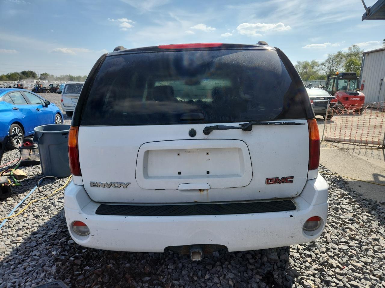 2002 GMC Envoy - Фото 6