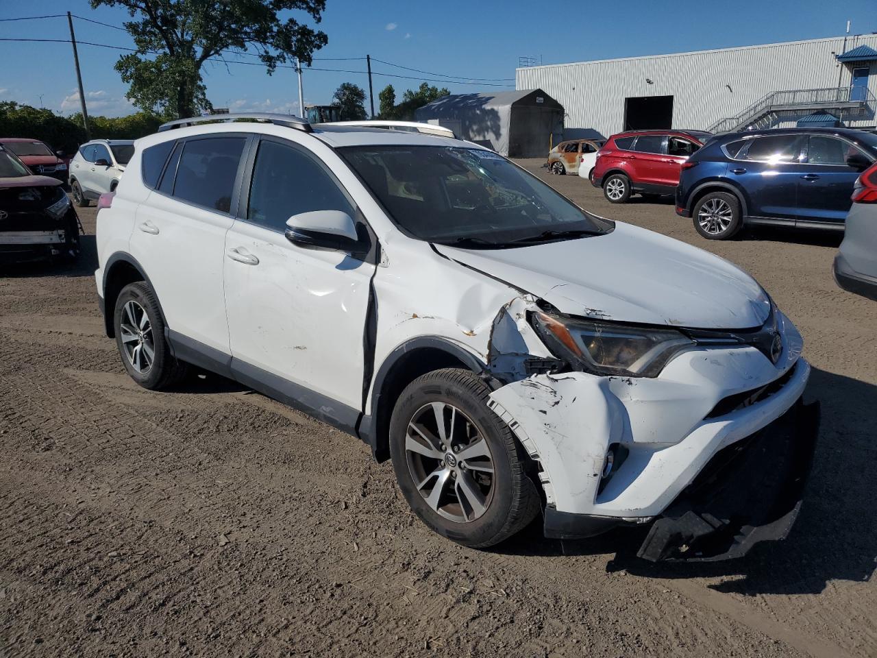2017 Toyota Rav4 Xle - Image 4
