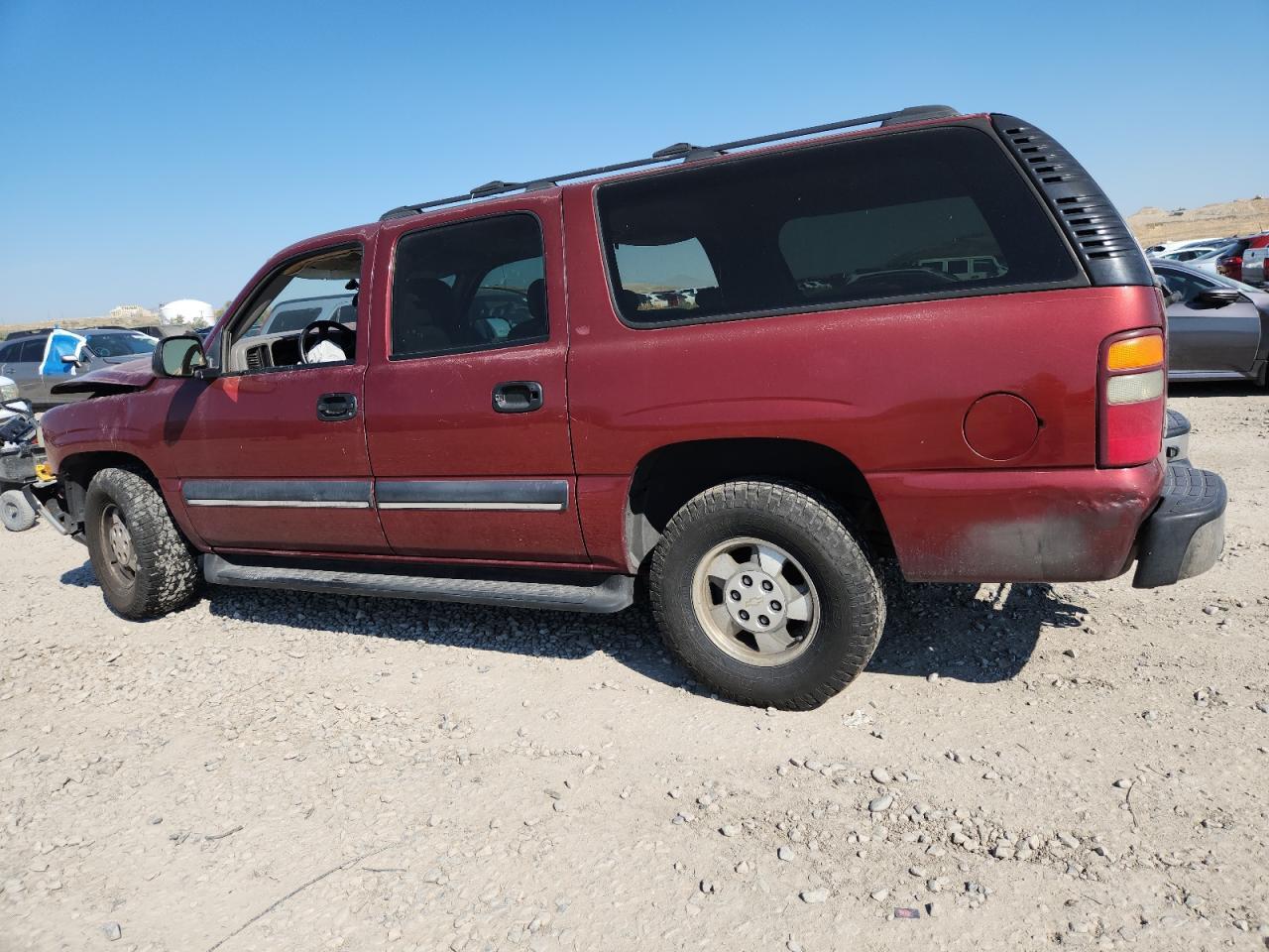 2002 Chevrolet Suburban C1500 - Фото 2