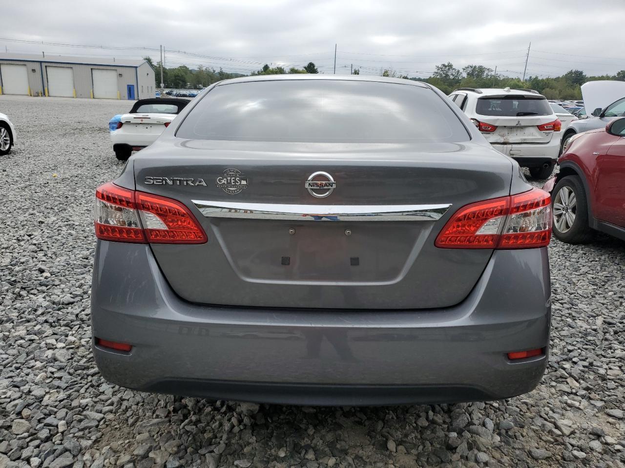 2015 Nissan Sentra S - Фото 6