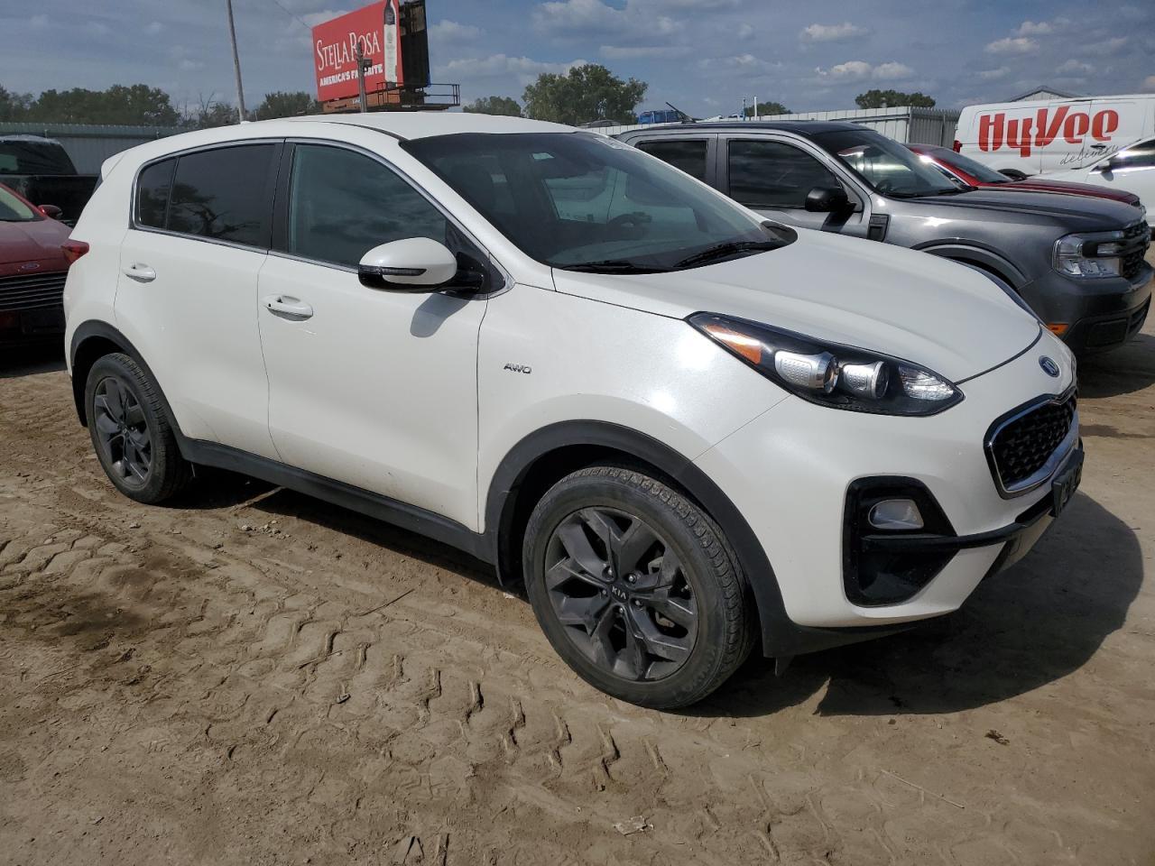 2022 Kia Sportage Lx - Image 4
