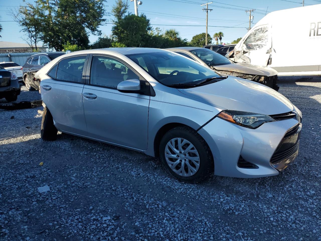 2018 Toyota Corolla L - Image 4