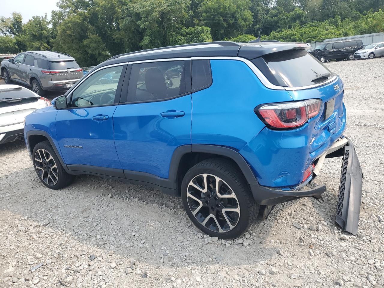 2017 Jeep Compass Limited - Фото 2