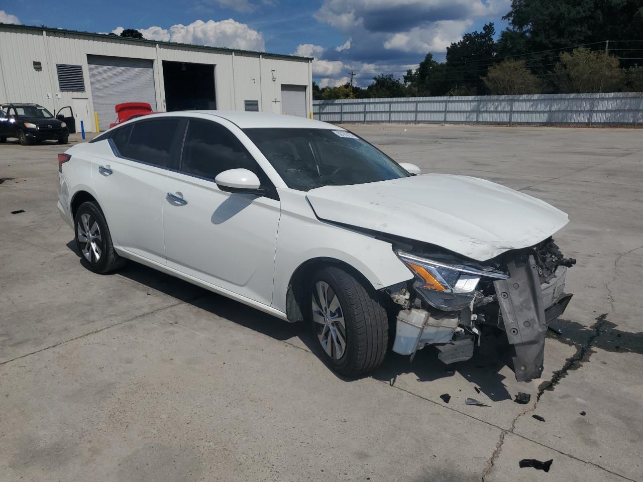 2020 Nissan Altima S - Фото 4
