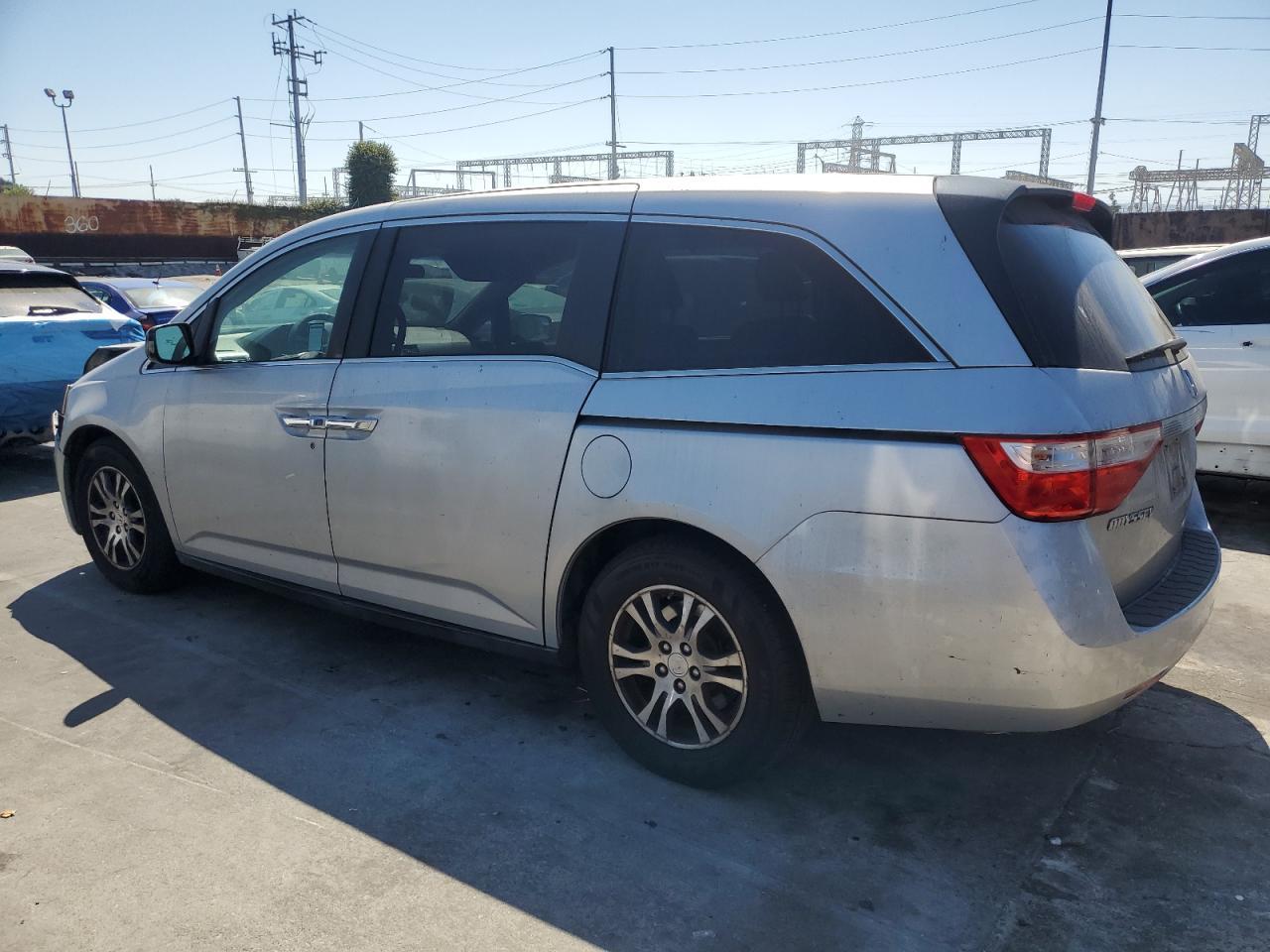 2011 Honda Odyssey Ex - Фото 2
