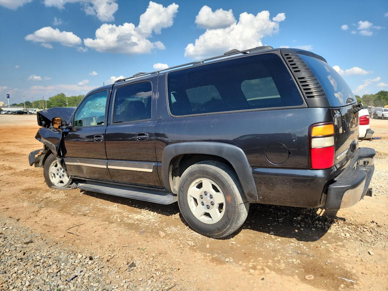 2005 Chevrolet Suburban C1500 - Фото 2