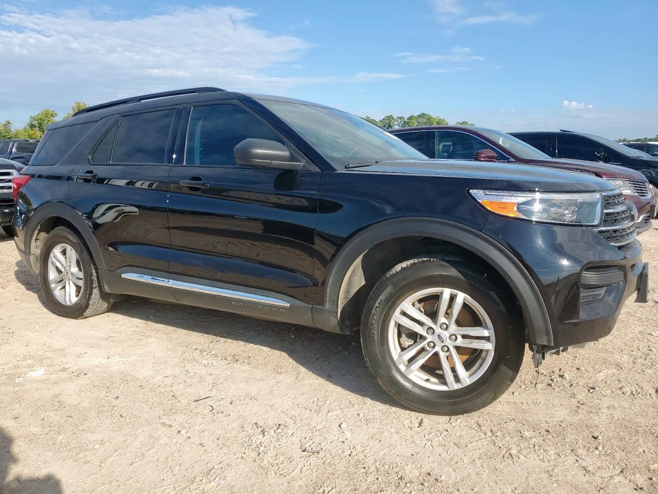 2023 Ford Explorer Xlt - Фото 4