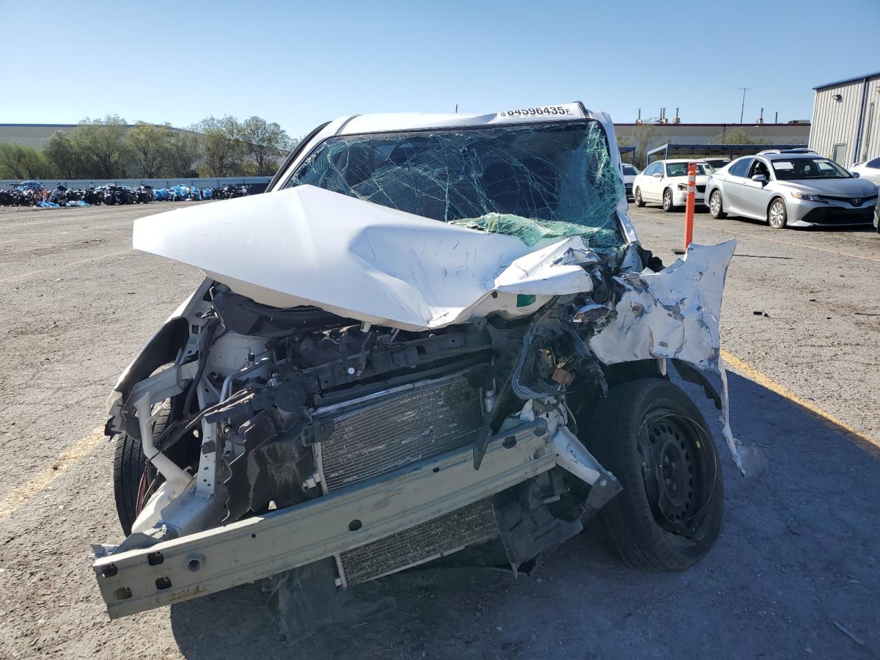 2015 Nissan Versa S - Фото 5