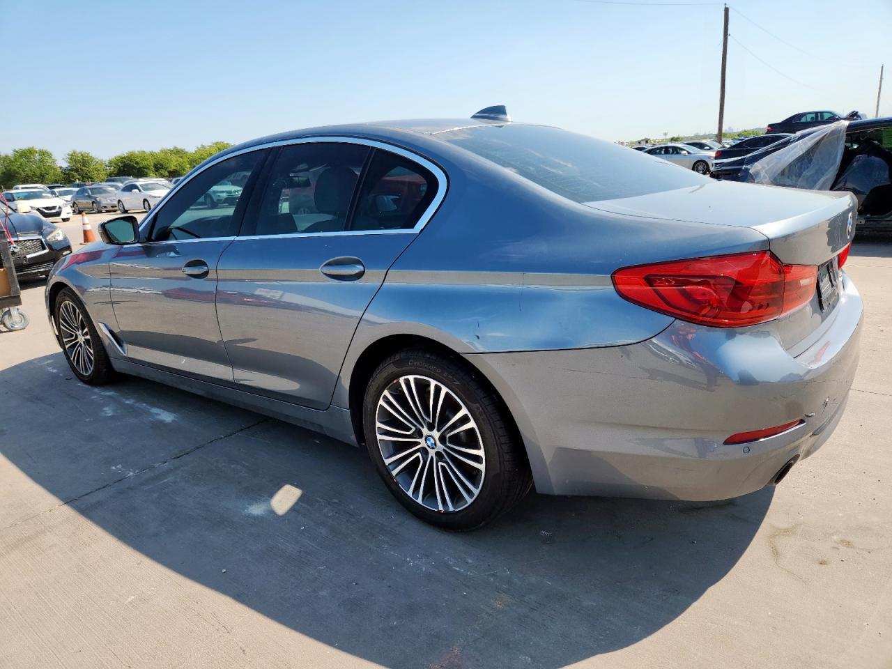 2019 BMW 530 I - Image 2