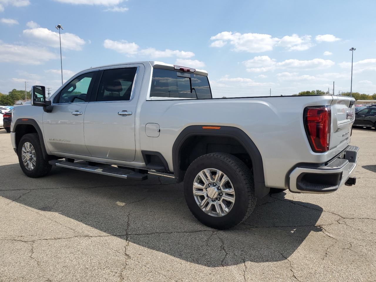2022 GMC Sierra K2500 Denali - Image 2