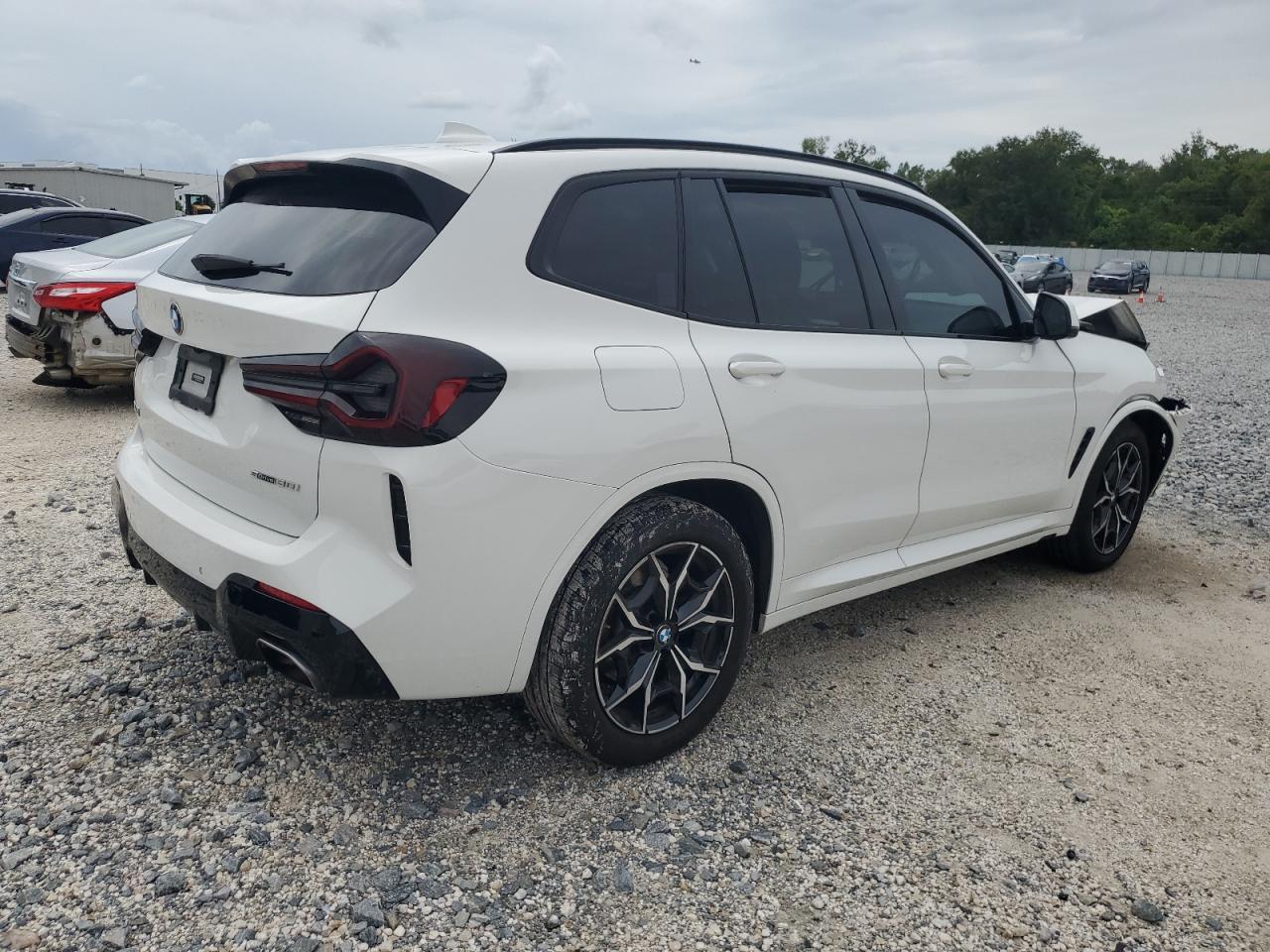 2022 BMW X3 Sdrive30I - Фото 3