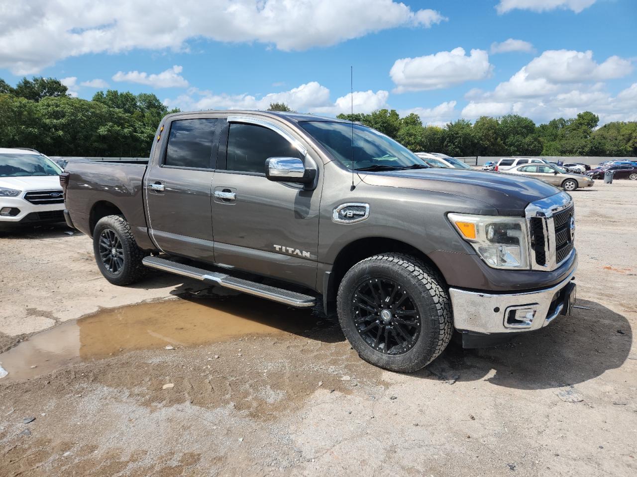 2017 Nissan Titan Sv - Image 4