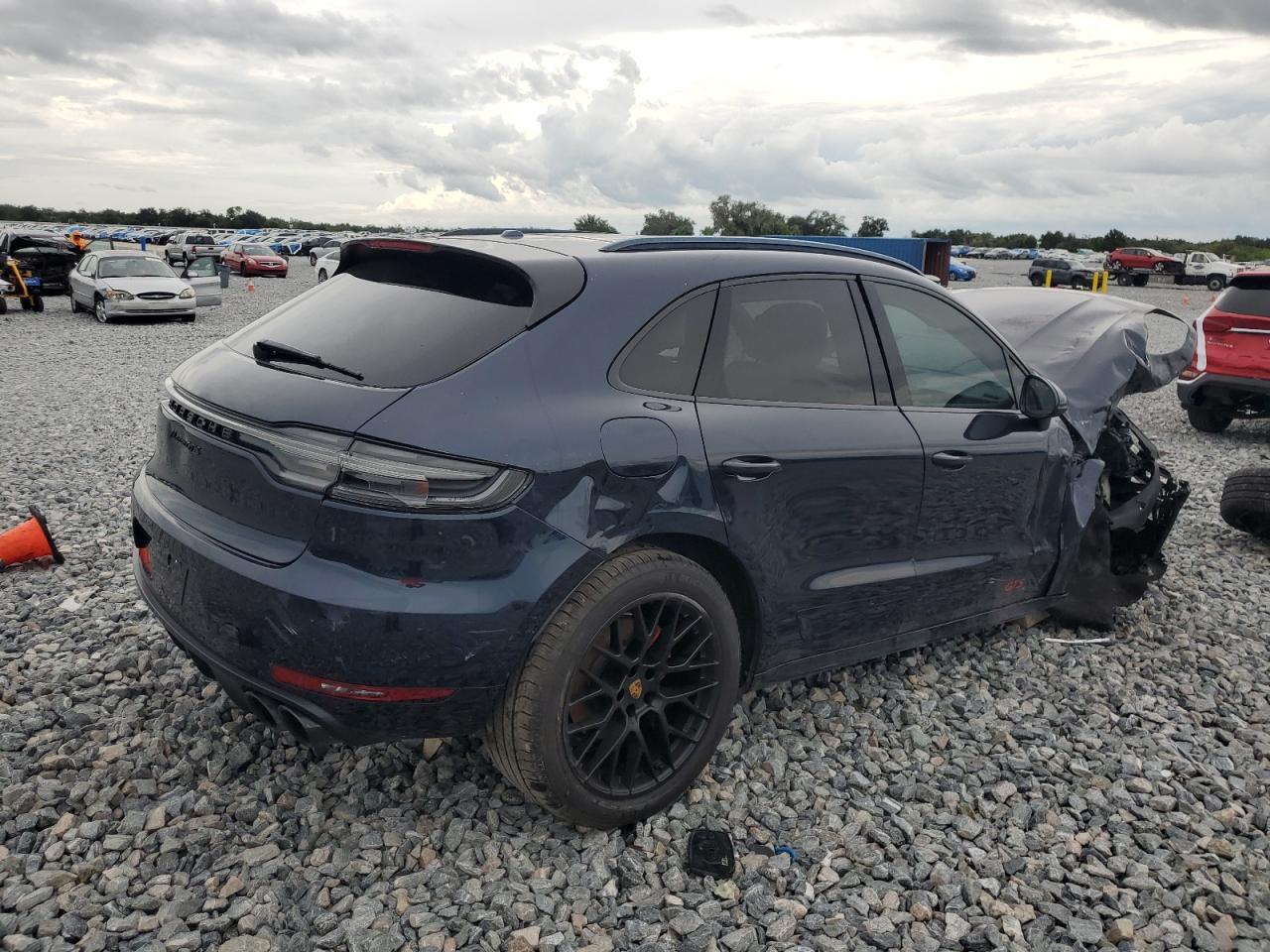 2020 Porsche Macan Gts - Image 3